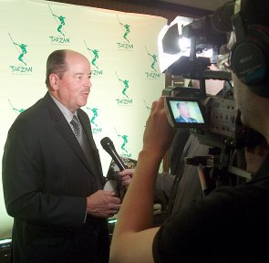 Media Interviews on the Green Carpet: Danton Burroughs with Bob Crowley and Phil Collins