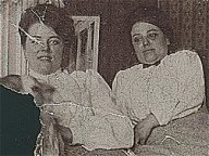 Emma and sister Jessie