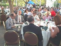 Huck - Bill Morse - JtheV - Tarak (Bob Woodley) ... The Burgers (backs to camera)