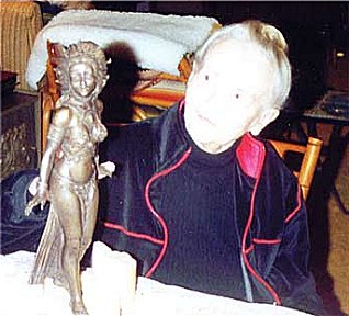 Jane Ralston Burroughs with the Dejah Thoris statue