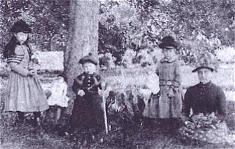 King Family late 1880s: Carolyn, Rufus, Elinor, snf eigr Sfrlsifr