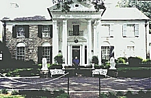 Laurence at Elvis' Graceland