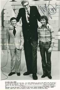 Mac with Mike Douglas and the World's Tallest Man