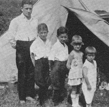 Dad and his troupe 1927