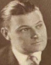 Ashton Dearholt